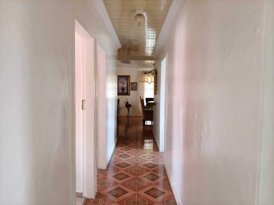 4 Bedroom Property for Sale in Monakato North West